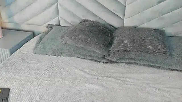 Ary thompson   online show from 14, 12, 2024