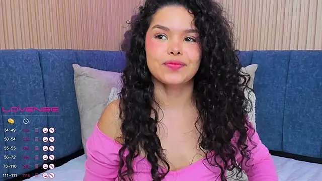 Snapshot of angeline_teen chatting on 17, 1, 2025 angeline teen online show from 17, 1, 2025