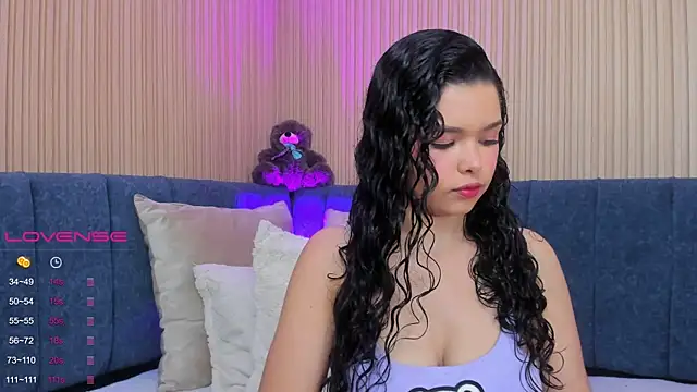 Snapshot of angeline_teen chatting on 18, 1, 2025 angeline teen online show from 18, 1, 2025
