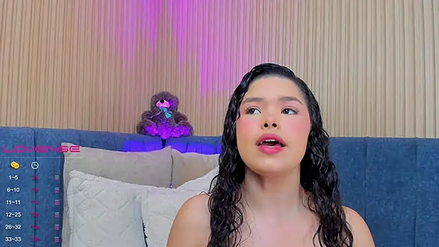 Snapshot of angeline_teen chatting on 22, 1, 2025 angeline teen online show from 22, 1, 2025