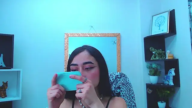 Snapshot of AnnySweett_ chatting on 3, 3, 2025 AnnySweett online show from 3, 3, 2025