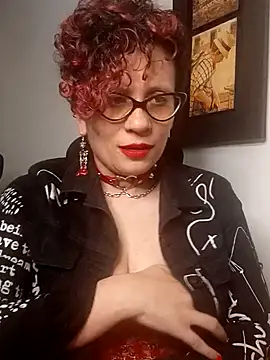 Snapshot of Daneshka_naughty chatting on 8, 12, 2024 Daneshka naughty online show from 8, 12, 2024