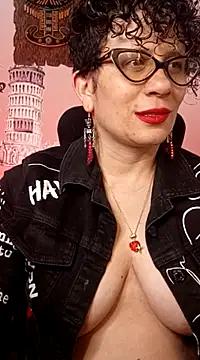 Snapshot of Daneshka_naughty chatting on 9, 3, 2025 Daneshka naughty online show from 9, 3, 2025