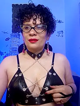 Snapshot of Daneshka_naughty chatting on 11, 3, 2025 Daneshka naughty online show from 11, 3, 2025