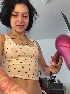 exoticmisfitt online show from 7, 2, 2026