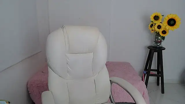 Ghada milf online show from 25, 11, 2025