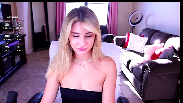 Naughty-Kitty1 online show from 23, 9, 2025