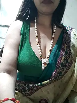 Snapshot of Aradhya-Sharma chatting on 8, 1, 2025 Aradhya-Sharma online show from 8, 1, 2025