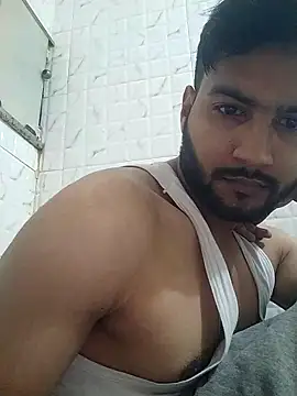 ModestZucchini65 online show from 4, 12, 2025