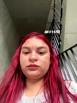 MiaLujan  online show from 23, 11, 2025