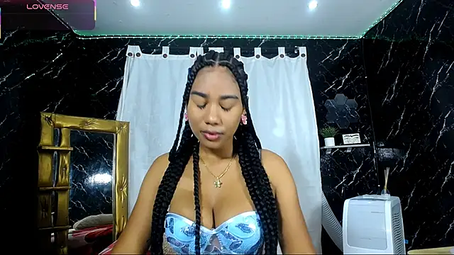 Hillary queen online show from 26, 11, 2025