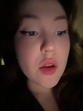 Snapshot of Peachy_Dream chatting on 13, 11, 2025 Peachy Dream online show from 13, 11, 2025