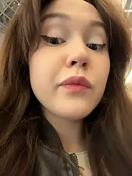 Snapshot of Peachy_Dream chatting on 21, 11, 2025 Peachy Dream online show from 21, 11, 2025