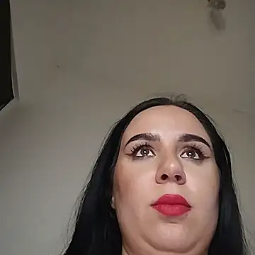 AdelinaJude online show from 11, 11, 2025