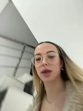 KylieJoyce online show from 12, 1, 2025