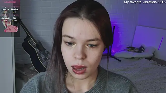 ValBae online show from 20, 1, 2025