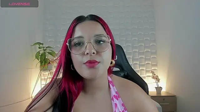 victoria18x online show from 30, 12, 2024