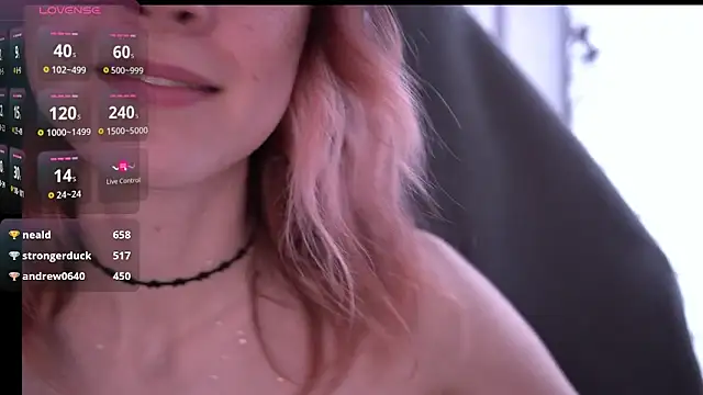 Snapshot of juliapie chatting on 14, 3, 2025 juliapie online show from 14, 3, 2025