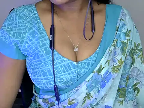 Snapshot of shila20 chatting on 4, 2, 2025 shila20 online show from 4, 2, 2025