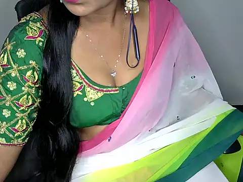 Snapshot of shila20 chatting on 5, 2, 2025 shila20 online show from 5, 2, 2025