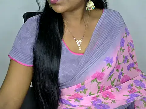 Snapshot of shila20 chatting on 1, 3, 2025 shila20 online show from 1, 3, 2025