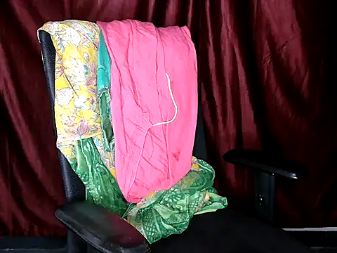 Snapshot of shila20 chatting on 23, 9, 2025 shila20 online show from 23, 9, 2025