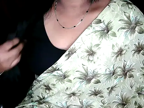 Snapshot of shila20 chatting on 19, 10, 2025 shila20 online show from 19, 10, 2025