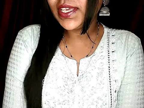 Snapshot of shila20 chatting on 28, 10, 2025 shila20 online show from 28, 10, 2025