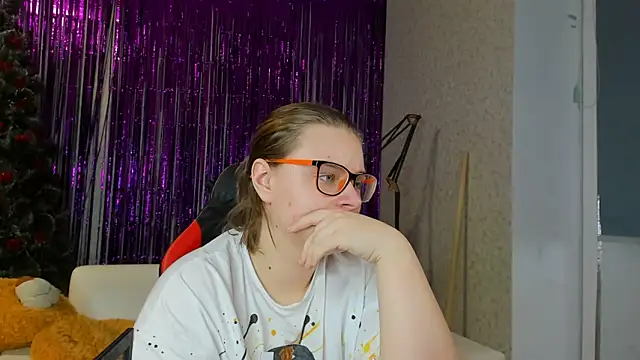 Seductive She Wolf online show from 31, 1, 2025