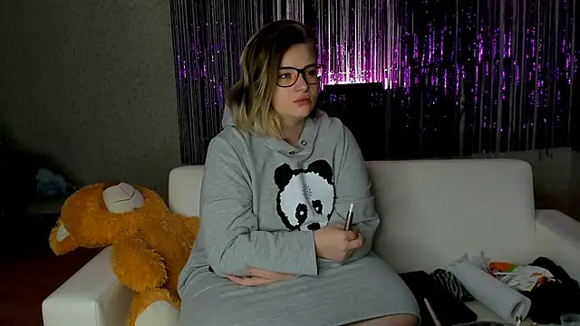 Seductive She Wolf online show from 20, 2, 2025