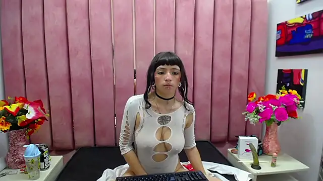 Snapshot of Samantha_Smiith chatting on 13, 12, 2024 Samantha Smiith online show from 13, 12, 2024
