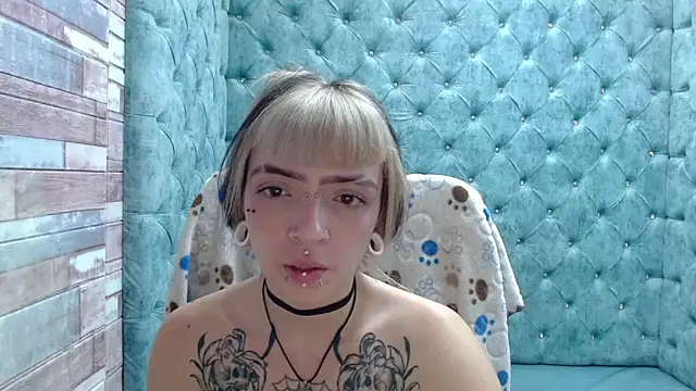 Snapshot of Samantha_Smiith chatting on 16, 10, 2025 Samantha Smiith online show from 16, 10, 2025