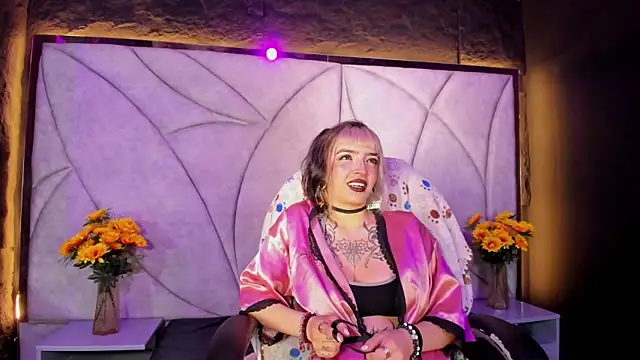 Samantha Smiith online show from 2, 6, 2026