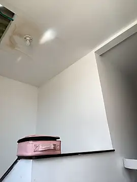 AbyThompson online show from 20, 4, 2026