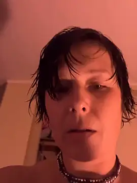 KatieBARBiE98 online show from 12, 12, 2024