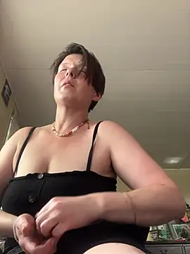 KatieBARBiE98 online show from 22, 6, 2026