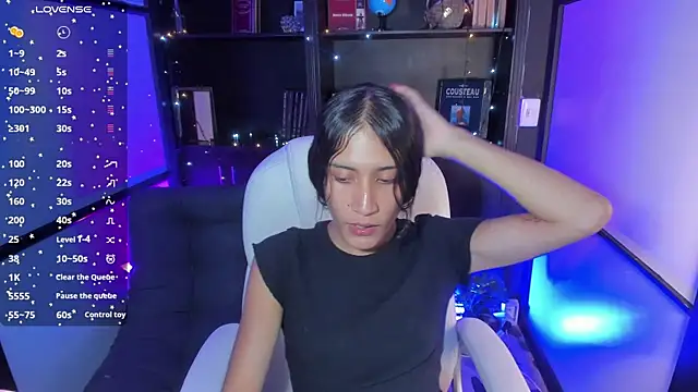 Snapshot of CamilaHarperr_ chatting on 12, 12, 2024 CamilaHarperr online show from 12, 12, 2024