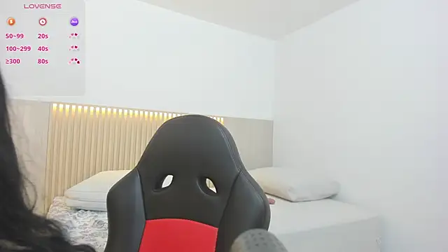 Snapshot of charlotte_colee chatting on 15, 3, 2025 charlotte colee online show from 15, 3, 2025