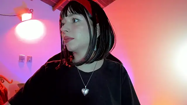 sweeet peach online show from 30, 4, 2026