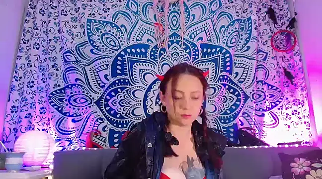 catalinamommyx online show from 20, 1, 2025