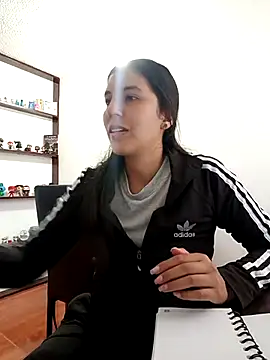 Snapshot of Bonny_Klote chatting on 4, 3, 2025 Bonny Klote online show from 4, 3, 2025
