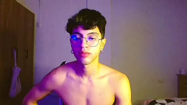 Snapshot of Angelligth chatting on 18, 10, 2025 Angelligth online show from 18, 10, 2025