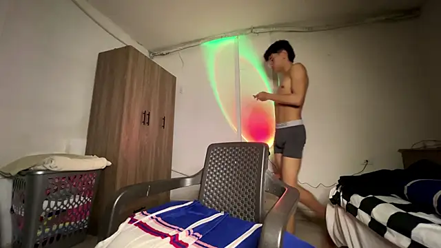 Snapshot of Angelligth chatting on 6, 11, 2025 Angelligth online show from 6, 11, 2025