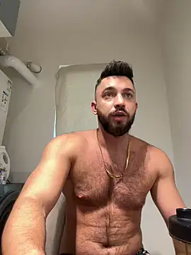 Snapshot of LoveIsBlind_ chatting on 7, 12, 2024 LoveIsBlind online show from 7, 12, 2024