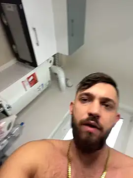 Snapshot of LoveIsBlind_ chatting on 9, 12, 2024 LoveIsBlind online show from 9, 12, 2024