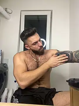 Snapshot of LoveIsBlind_ chatting on 26, 12, 2024 LoveIsBlind online show from 26, 12, 2024