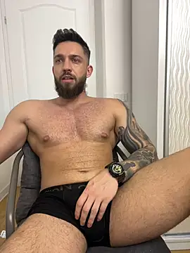 Snapshot of LoveIsBlind_ chatting on 12, 9, 2025 LoveIsBlind online show from 12, 9, 2025