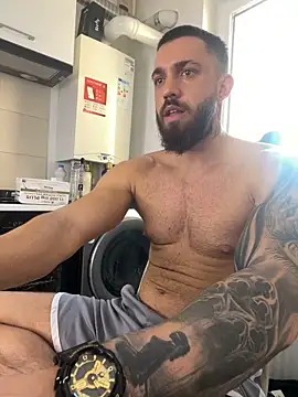 Snapshot of LoveIsBlind_ chatting on 10, 10, 2025 LoveIsBlind online show from 10, 10, 2025