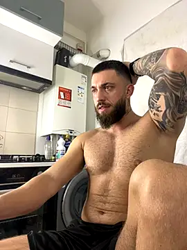 Snapshot of LoveIsBlind_ chatting on 16, 10, 2025 LoveIsBlind online show from 16, 10, 2025