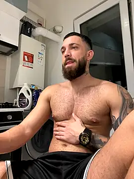 Snapshot of LoveIsBlind_ chatting on 18, 10, 2025 LoveIsBlind online show from 18, 10, 2025